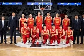 包含里昂调整名单备战足总杯今晚浙江稠州调整名单以备欧篮联，现场解说直呼：纽约尼克斯今夜调整名单的词条