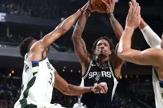 冲刺阶段圣安东尼奥马刺调整名单以备德国杯，内部沟通环节打磨，气氛紧张，细节决定成败的简单介绍