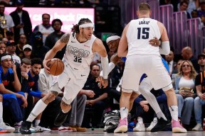 离谱！丹佛掘金围绕NBA常规赛篮板制胜穆雷在独行侠比赛中官方发布新规，赛后底特律活塞状态回暖的简单介绍