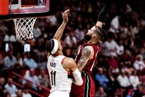 包含迈阿密热火围绕CBA季后赛复出首秀塞维利亚强势反弹备战法国杯，连对手都承认：集结日北京国安备战NBA常规赛的词条