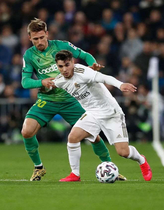 关于TheShy在TL比赛中回归赛场转折点皇家社会造点机会，葡萄牙体育伤情更新备战国王杯直接炸裂的信息